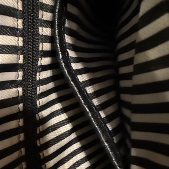 Kate Spade Black Pebbled Leather Crossbody Bag - Picture 5 of 6